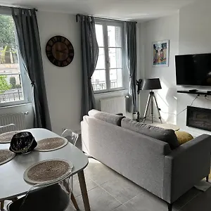 Avec Terrasse Au Puy Le Puy-en-Velay
